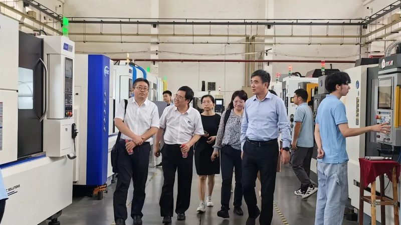 智能制造装备行业标准规范：最新版本解读与影响